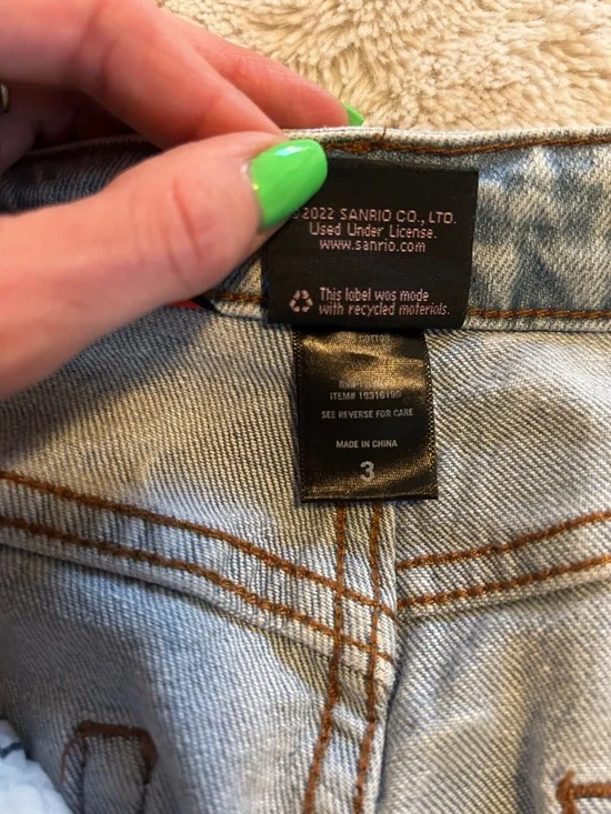 Sanrio Hello Kitty High Rise Jeans - Picture 7 of 11